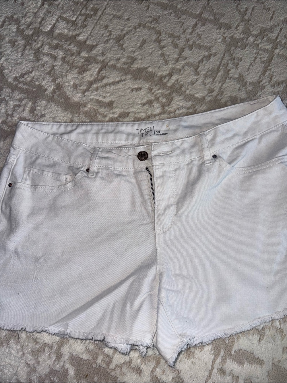 Time and Tru White Frayed Hem Denim Shorts